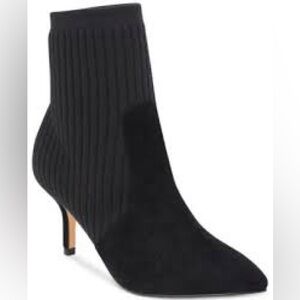 Marc Fisher Elegant Black Stretchy Ankle Boots size 7